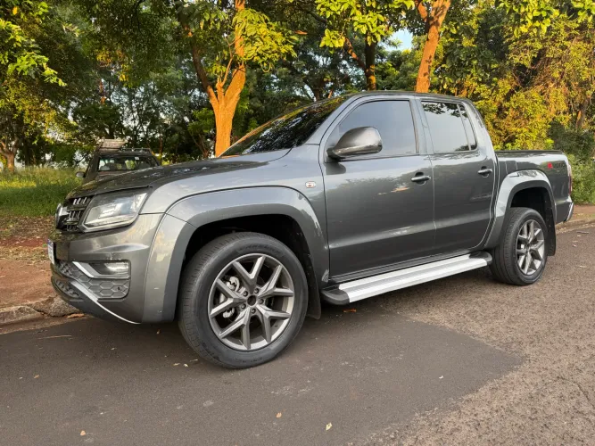 Volkswagen Amarok High.cd 2.0 16V TDI 4X4 Dies. AUT 2017