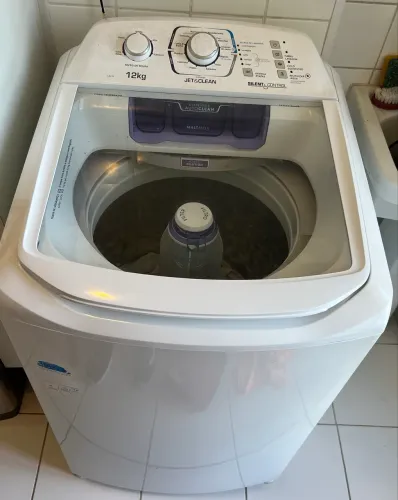 Máquina de lavar roupas-ótimo estado-