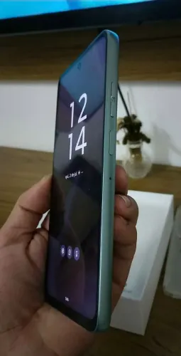 Moto G35 256gb - 5G - Ram 8+4 - Nfc - bateria 5000Ah - novo sem detalhes