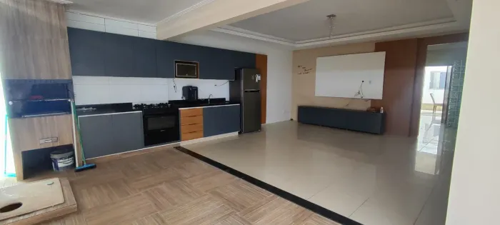 E - Alugo casa em condomínio ao lado shopping Pátio Norte 
