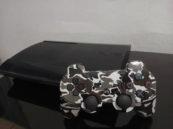 Vendo ps3 desbloqueado com 2 lojinhas creia de jogos