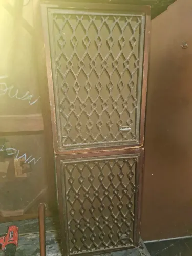 Caixa de som antiga gradiente pra restauro