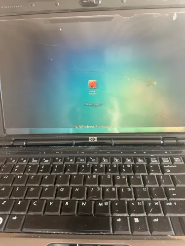 Laptop Special Edition HP Pavilion dv2000  2GB