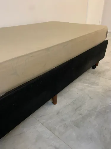 Cama Solteiro (base box e colchão) 