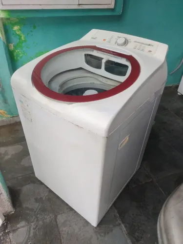 Máquina de lavar roupas Brastemp 11kg R$ 800,00 ou 12x 83,85 no cartão crédito