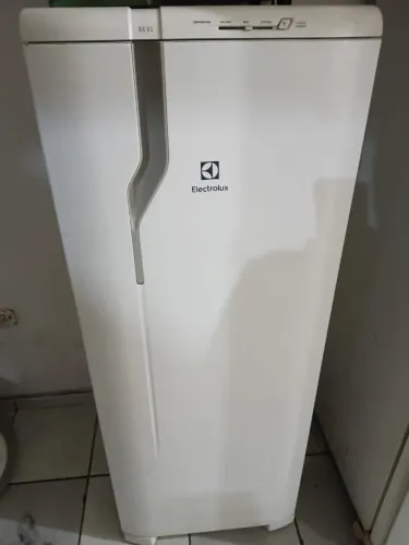 Geladeira Electrolux RE31