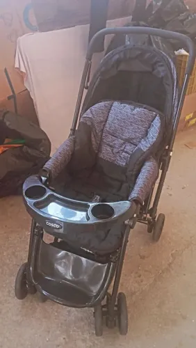 Carrinho de Bebê Cosco Desmontável