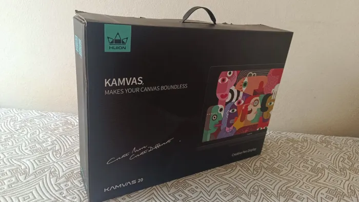 Mesa Digitalizadora Huion Kamvas 20 Tablet, Caneta com 8192 pontos de pressão, IPS com AG
