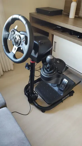 Volante Logitech G920 + Câmbio Logitech + Cockpit Extreme SIMRacing