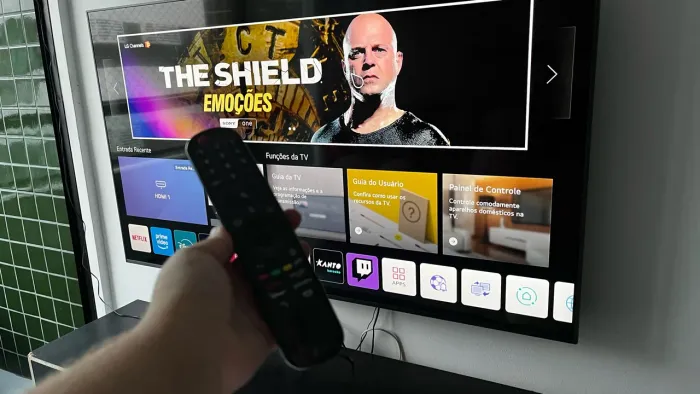 Smart TV 4K LG 60? - Funcionando perfeitamente - Com controle Smart Magic -
