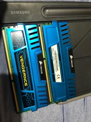 Memória RAM DDR3 8g - Corsair Vengeance