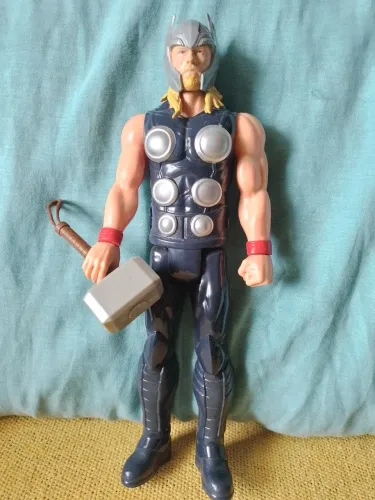 Boneco Thor 30cm