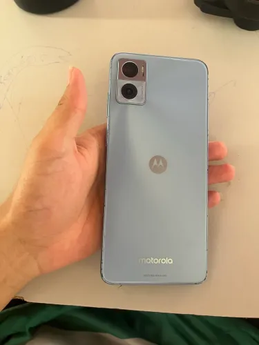 Motorola E22
