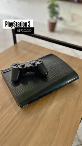 PlayStation 3 desbloq. + 1000 jogos + 2 controles