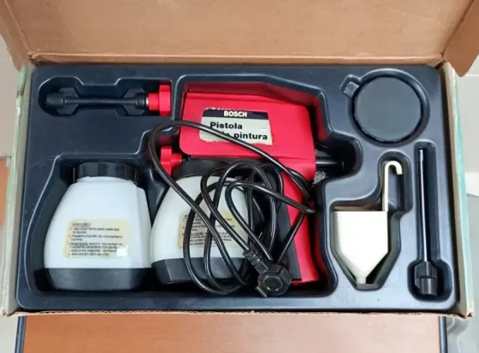 Pistola de pintura Bosch Hobby PP140 vermelha DV00138