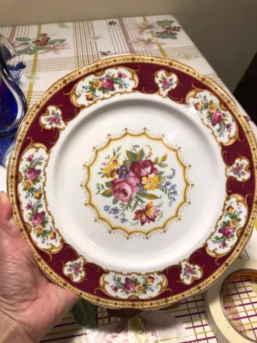 Prato antigo Lady Hamilton, da Royal Albert.