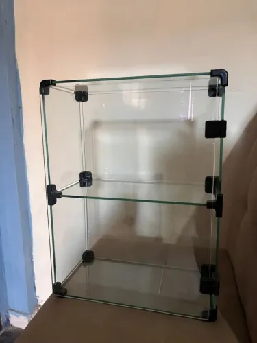 Expositor de Vidro com Porta
