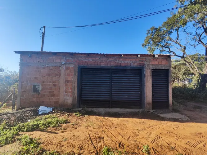 VENDE-SE - EXCELENTE OPORTUNIDADE NO JARDIM VERANEIO