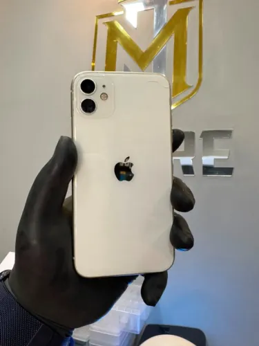 iPhone 11 256GB Branco
