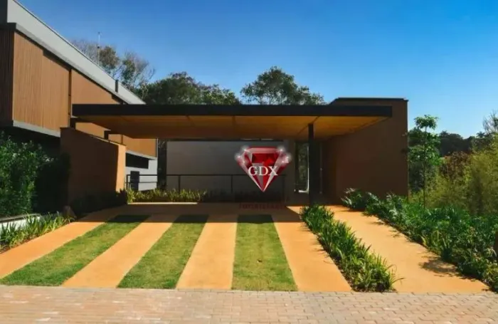 Casa Contemporânea Exclusiva Integrada à Natureza | 222 m² | Condomínio Residencial Fazend