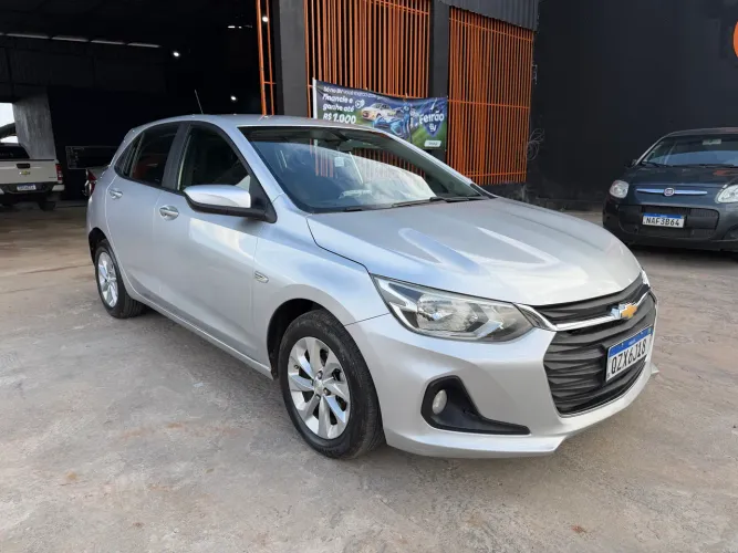 Chevrolet Onix Hatch LT 1.0 12V TB Flex Mec. 4P 2020