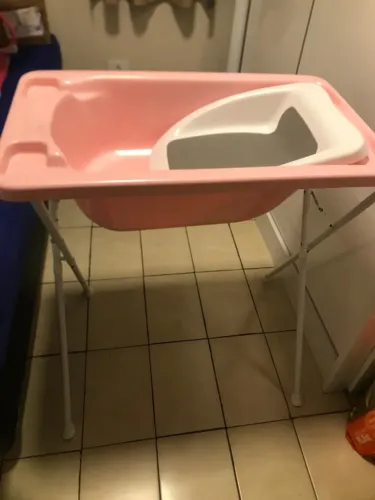 Banheira de Bebê com suporte Dobrável Galzerano Acqua Trio Rosa 20L