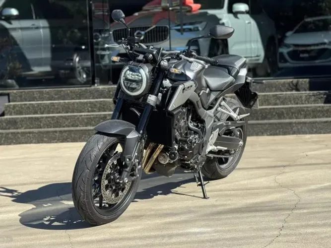 HONDA CB650R 2024 | IMPECÁVEL | PLACA RS | ATÉ 100% FINANCIADO.