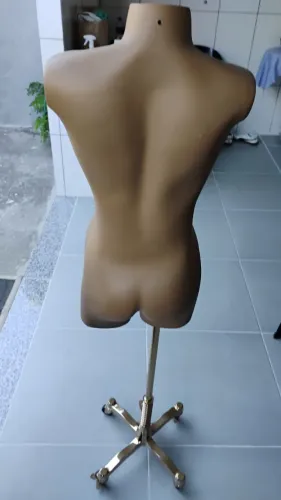 Manequim em perfeito estado