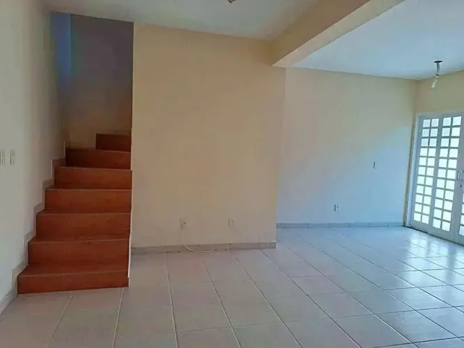 Casa com 2 dormitórios para alugar, 90 m² por R$ 3.085,00/mês - Teresópolis - Porto Alegre