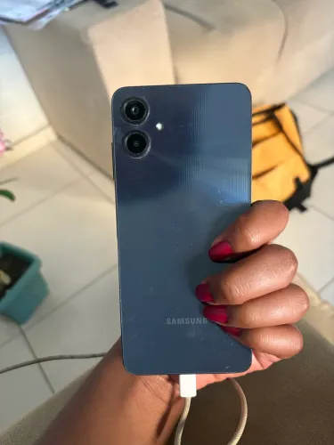 Samsung a06 bom para quem vai rodar 99/uber
