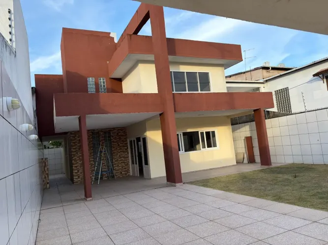 ALUGO CASA DE ALTO PADRÃO