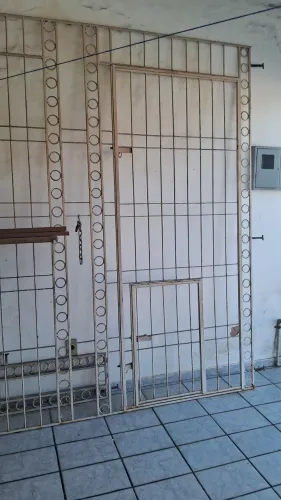 Portão de ferro