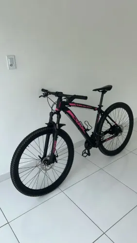 Bicicleta oggi hacker sport