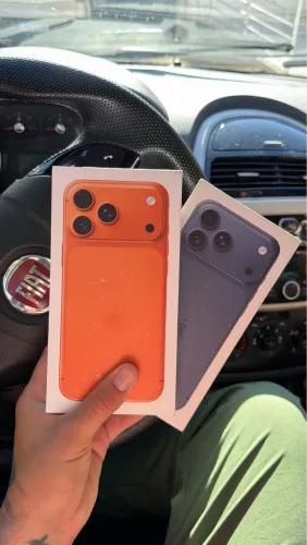iPhone 17 pro Max 256 azul ou laranja
