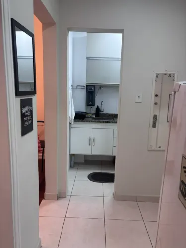 1 dormitório mobiliado com garagem