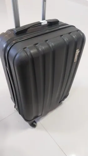 Mala de viagem padrão 10 Kg Nova