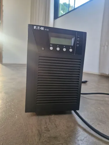 Nobreak On-line Eaton *VA / 900W 220V - Novo (Senoidal Pura)
