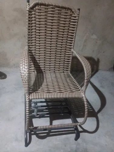 CADEIRA DE BALANÇO 