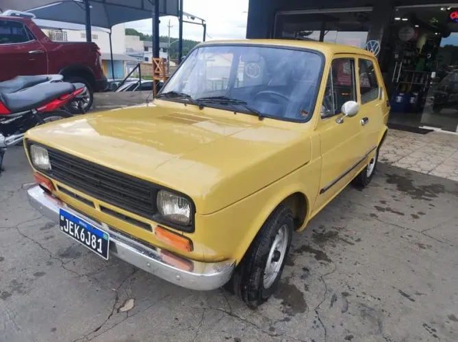 Fiat 147 C/ CL 1975