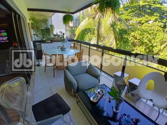 Julio Bogoricin Aluga Apartamento Mobiliado 4 Quartos ( 1 Suíte ) Dep. Completa 191 m² 2 V