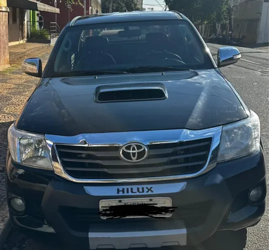 Toyota Hilux CD SRV D4-d 4X4 3.0 TDI Diesel AUT 2013