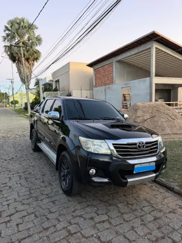 Toyota Hilux CD Limited 4X4 3.0 TDI Diesel Aut. 2015