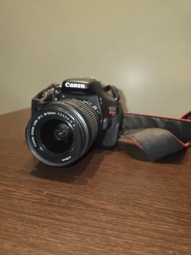 Câmera Digital Canon EOS Rebel T3i 