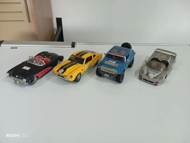 Top Lote de 04 Miniaturas escala 1/24 - valor especial para o lote