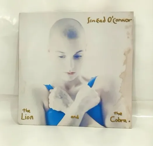 LP VINIL - SINÉAD O`CONNOR "THE LION and THE COBRA" -5 MUSICAS- 21,38 MIN ENSIGN RECORDS