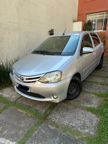 Toyota Etios X 1.3 Flex 16V 5P Mec. 2017