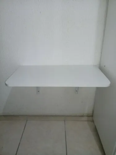 Mesa dobrável branca