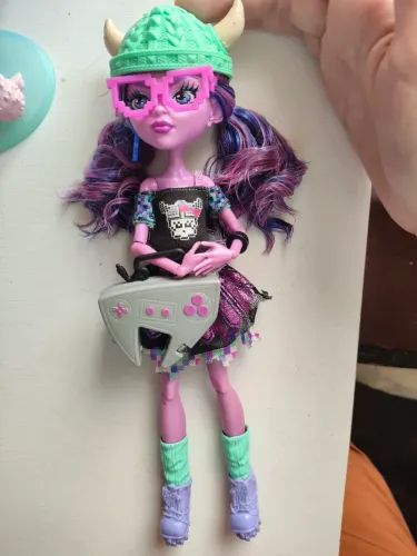 Monster high Kjersty trollson 