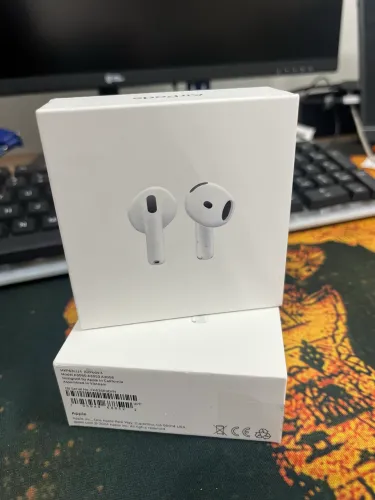 Apple AirPods 4