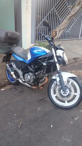 Suzuki Gladius 650cc OPORTUNIDADE BAIXO KM